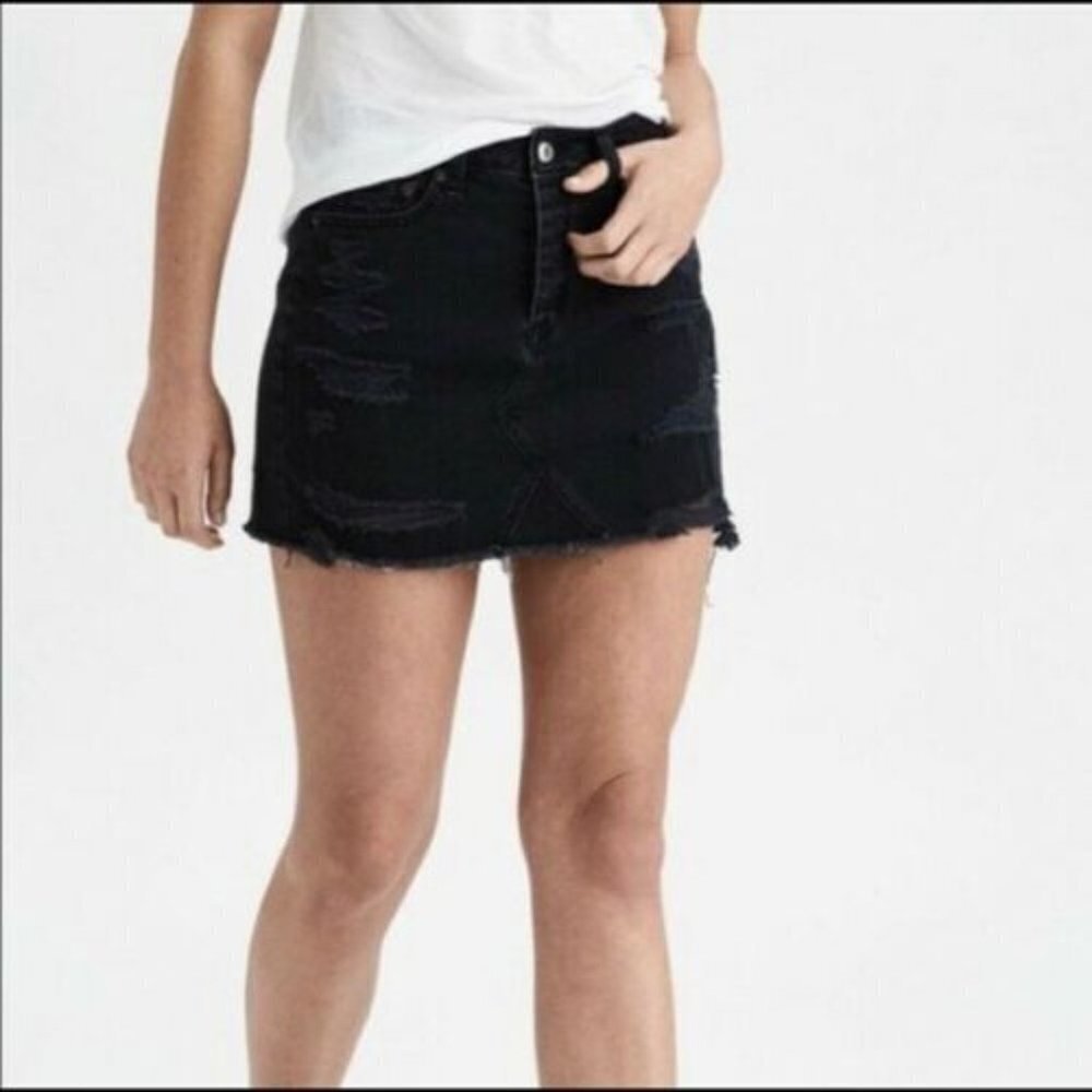 American‎ Eagle Distressed Buttonfly Skirt
